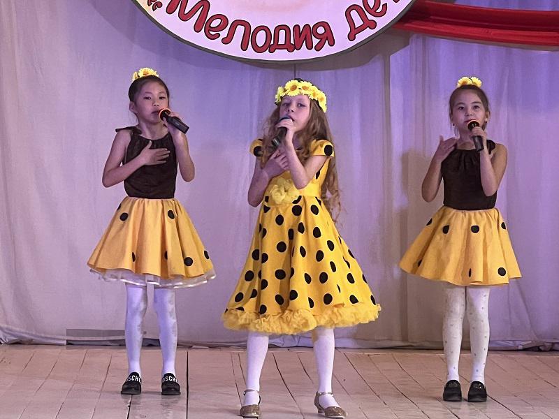 Трио девочек 2 класса. Победители конкурса